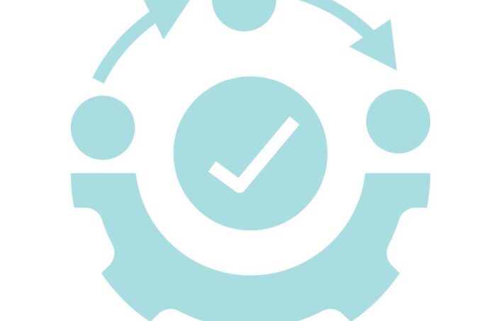 An icon symbol of a gear with arrows and a checkmark in the middle.